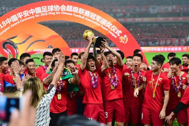 哈特谈赛季首战失利：我们不会惊慌，重在调整